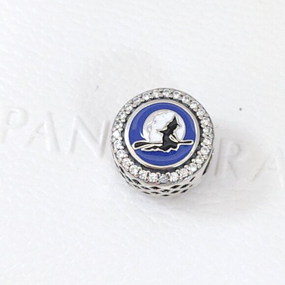 Pandora Salem Massachusetts Exclusive Bewitched Samantha Broomstick Riding Logo - Picture 6 of 6